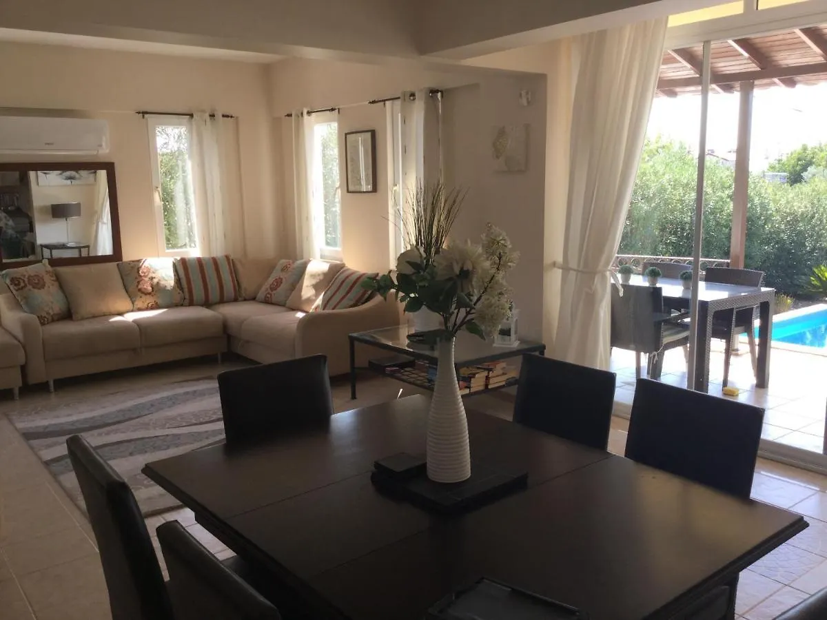 Amber Villa With Private Garden And Pool Koycegiz